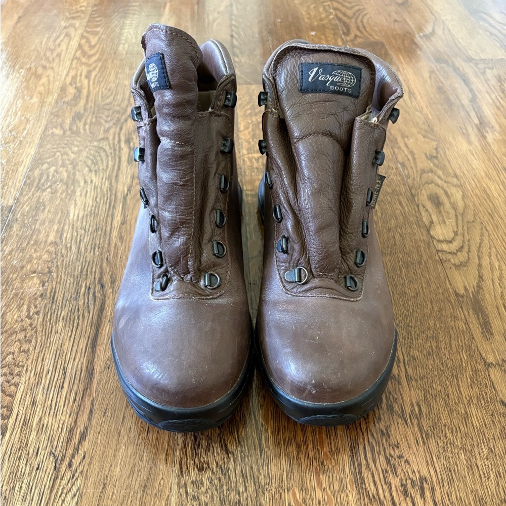 Vasque Men's Brown Leather Lace-Up Boots